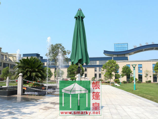 2.7米鋁合金中柱手攪式花園傘-展開方法