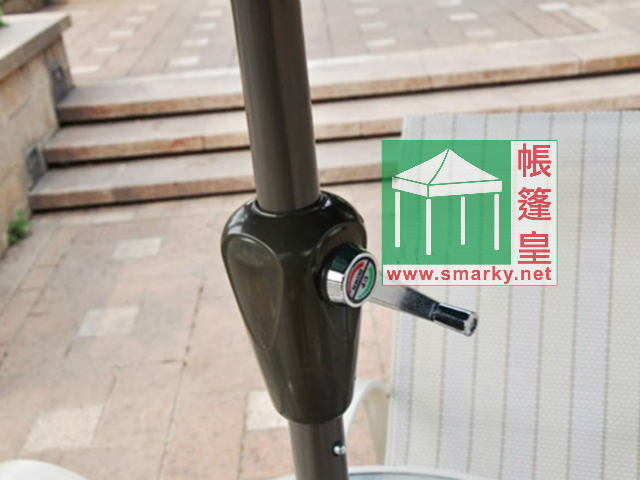 2.7米可轉向中柱花園傘 - 3